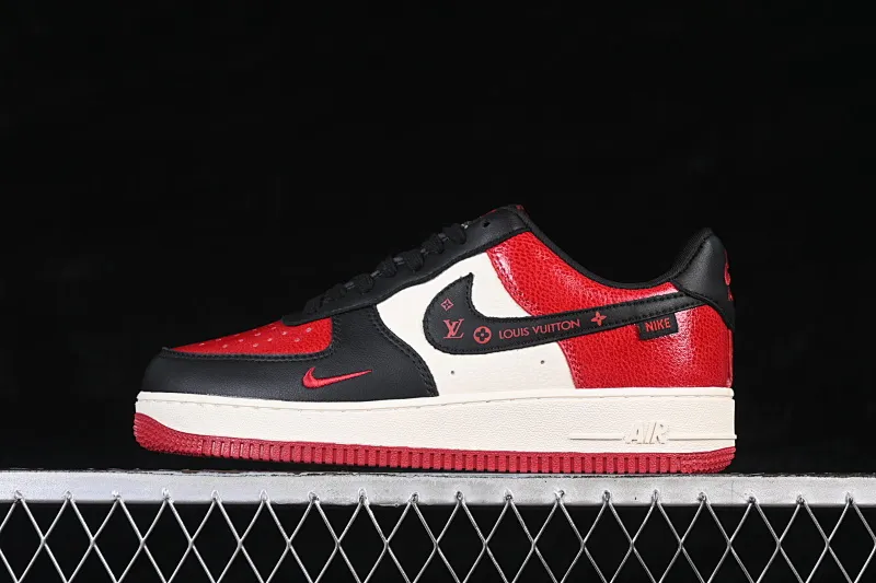 All categories Nk Air Force 1 Air Force series Nk Air Force 1 Low Air Force low-top Nike Air Force 1'07 Low limited edition red and black color matching Air Force 1 low-top casual sneakers KD1688-007